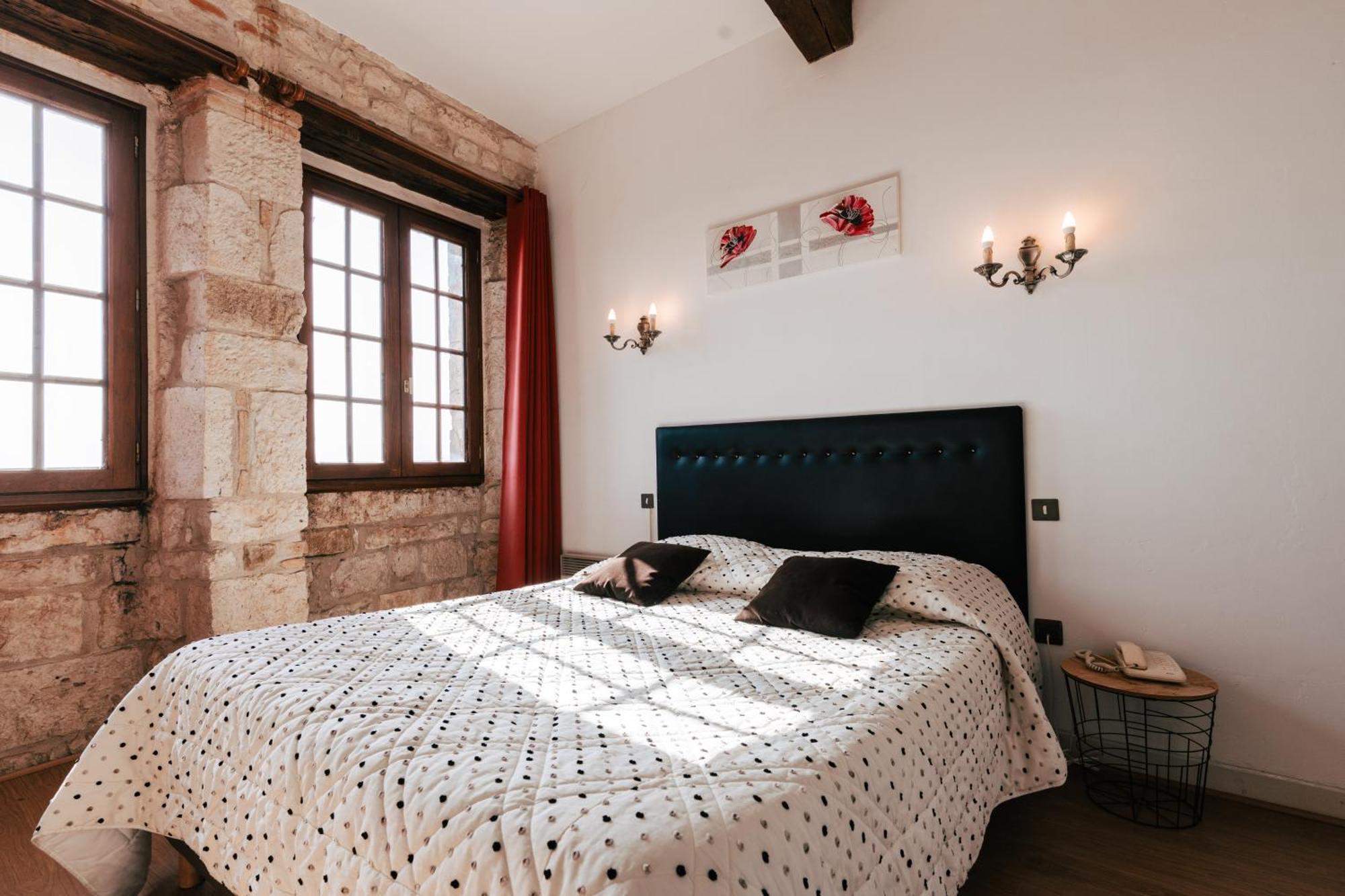 Hotel Des Consuls Castelnau-de-Montmiral Экстерьер фото