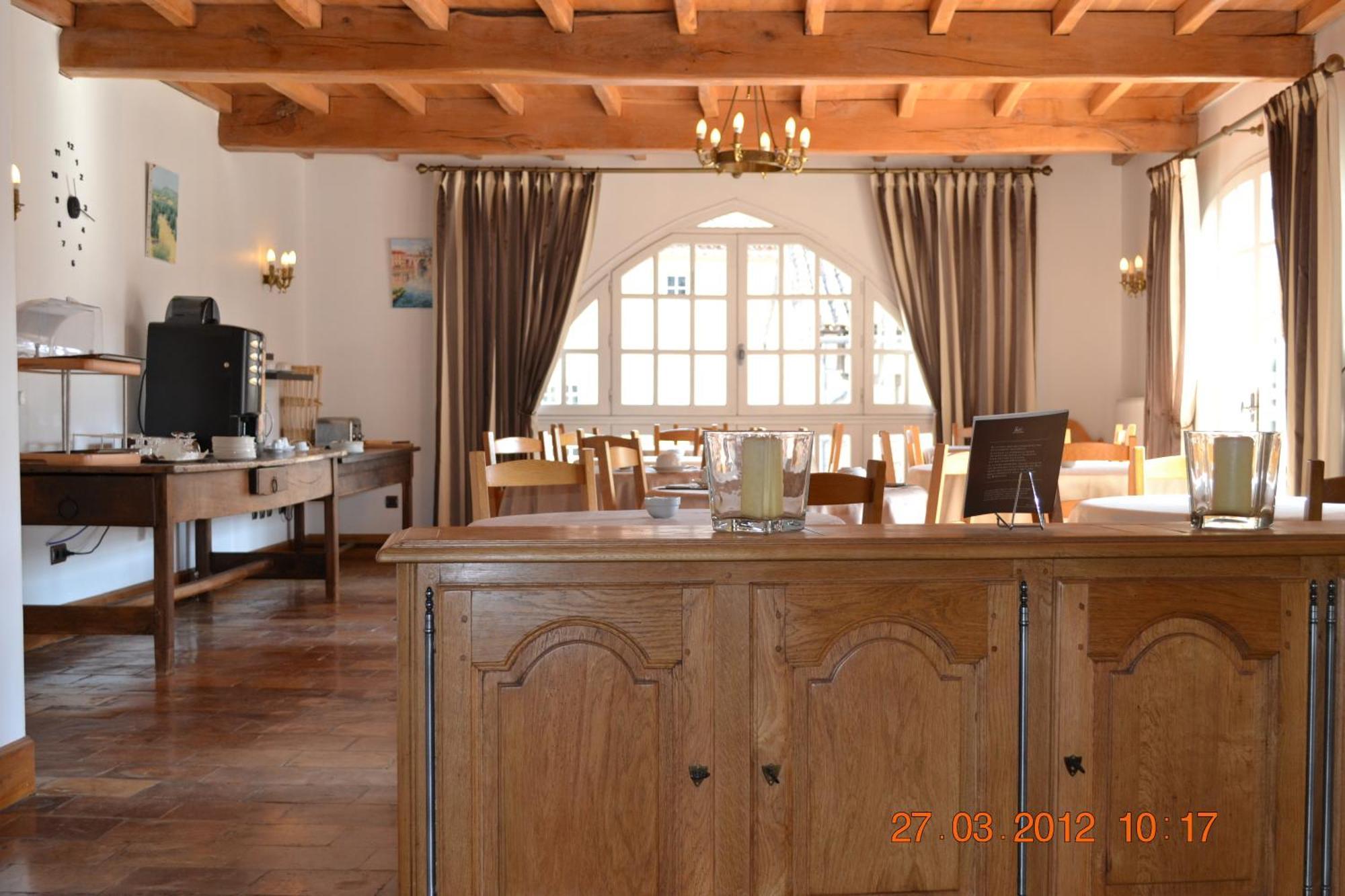 Hotel Des Consuls Castelnau-de-Montmiral Экстерьер фото